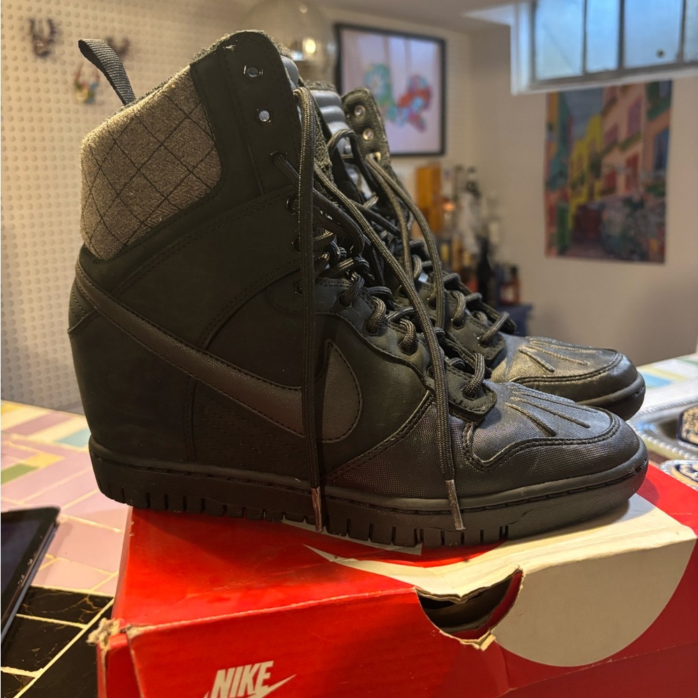 Nike Dunk Sky Hi Wedge Sneakers Women’s 9 Black Quilted High Top Boots